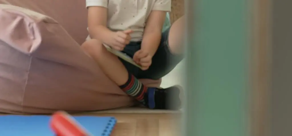 Zaszyła dziecku w spodniach dyktafon, teraz ma stanąć przed sądem