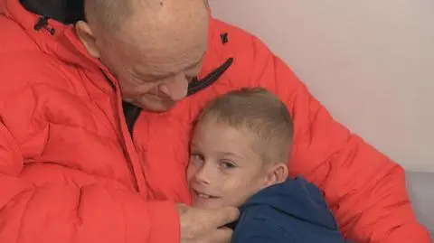 Najpierw stracił mamę, teraz zmarł jego tata. Jak wygląda sytuacja 9-letniego Emila?