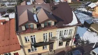 Mieszkanie bez schodów, bo schody należą do sąsiada. Kto odpowiada za ten absurd?