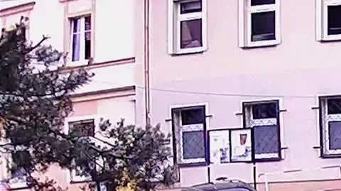 Wstrząsający atak mieczem samurajskim