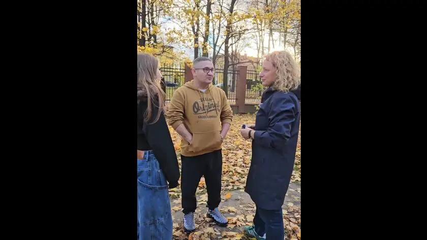 „Wydarzył się jakiś cud”. Wracamy do pana Rafała, który samotnie wychowuje dwie córki