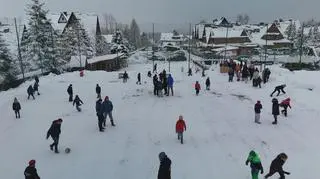 Samowola budowlana pod Tatrami – do rozbiórki boisko. „Szkoda, że zakładnikiem problemu są dzieci”