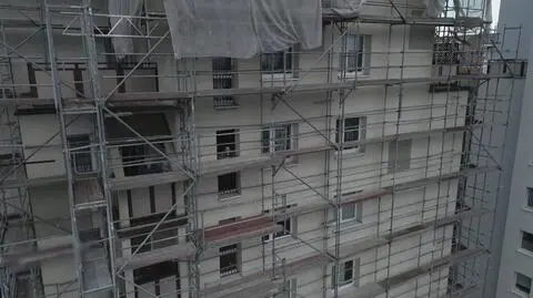 Życie w cieniu...rusztowania!