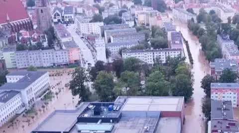 Najszybciej o powodzi informowali lokalni dziennikarze