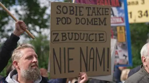 Olbrzymia baza paliw tuż obok osiedla zbudowana bez pozwoleń. "Czy prawo obowiązuje wszystkich?"