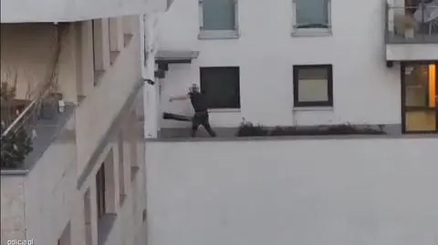 Wybił szybę i wszedł do mieszkania, w którym były małe dzieci. 39-latek, nazwany Spider-Manem, zatrzymany