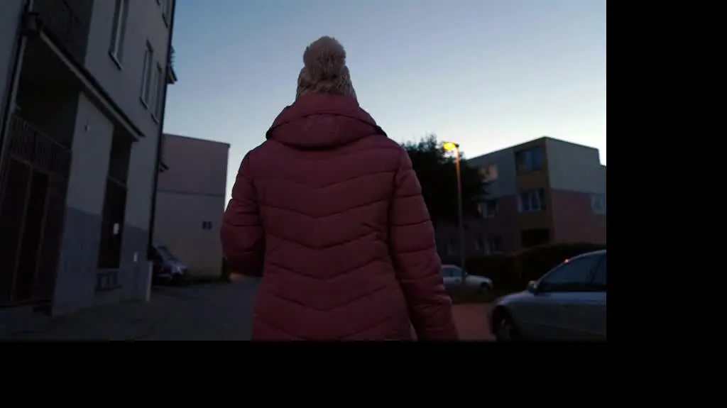 ZAJAWKA WYRZUCONA Z DOMU