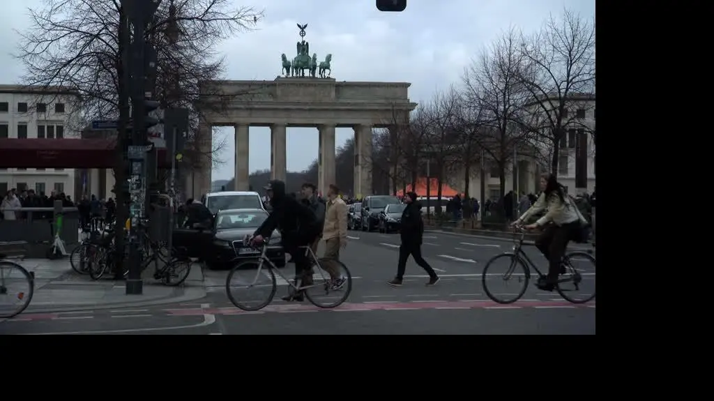 BEZDOMNI BERLIN v5 NET