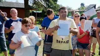 Od lat dzierżawili działki od parafii. Z dnia na dzień dowiedzieli się o sprzedaży