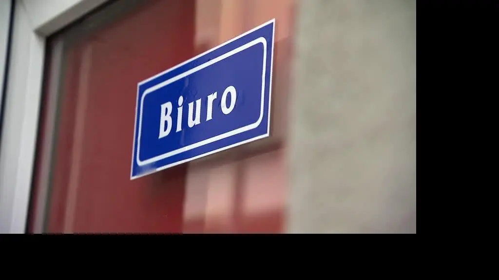 Kto pilnuje bezpieczeństwa na strzeżonych kąpieliskach?