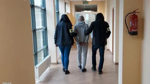 9-miesięczny chłopiec z Tomaszowa Mazowieckiego ze śladami pobicia. Rodzice usłyszeli zarzuty