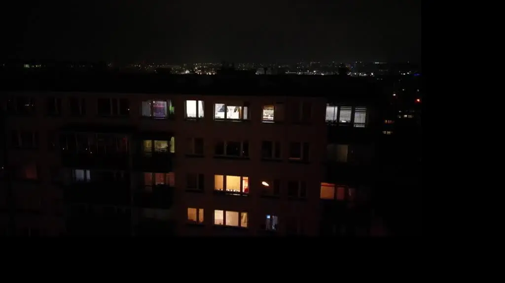 Sąd orzekł, że nie jest dłużnikiem, mimo to urzędnicy chcą, by płacił