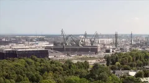 Zdecydowały się na operację plastyczną, a teraz czują się oszpecone