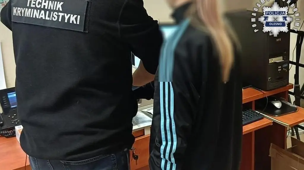 Zignorowała znak STOP i staranowała prawidłowo jadące audi. Są cztery osoby ranne