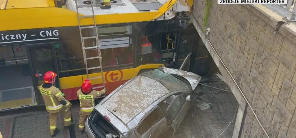 Wstrząsająca relacja pasażerek autobusu, który staranował tramwaj, samochody i skończył w przejściu podziemnym. „Jechaliśmy po śmierć”
