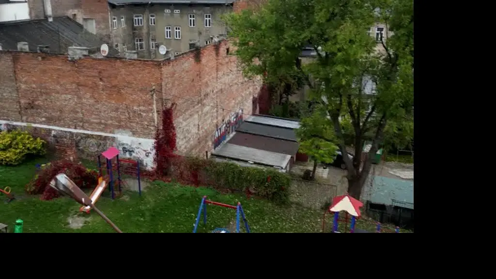 AGRESYWNE NASTOLATKI NET POPR
