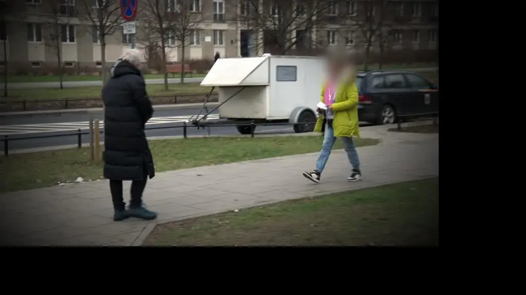 Samotna matka walczy o kontakt z synem