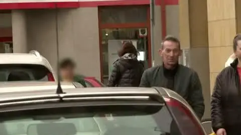 Najpierw spłonęło im mieszkanie, potem odebrano im dzieci