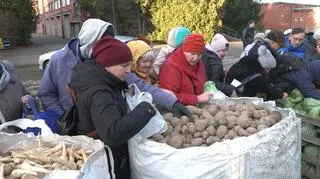 Nie wszystkich stać na świętowanie. „Przychodzą do nas ludzie, którzy od trzech dni nic nie jedli"