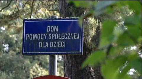 Zakonnica bije dziecko