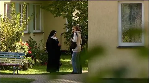 Zakonnica zwolniona?