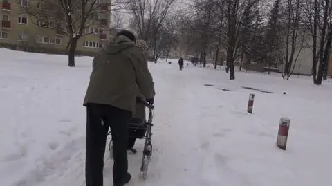 NIE DAJ SIĘ zaśnieżonym chodnikom