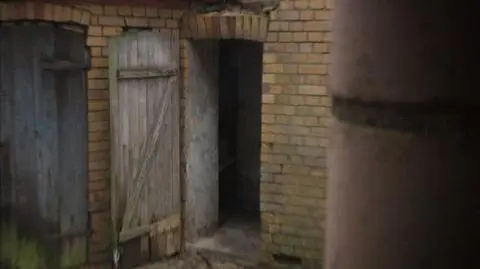 Rodzice zabili noworodka i utopili go w latrynie