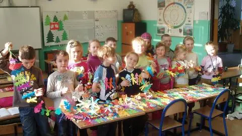 Wielki łańcuch choinkowy dla chorych dzieci