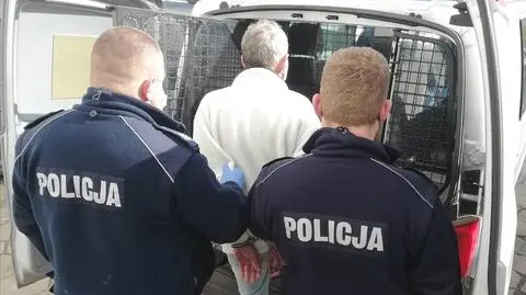 Pożar w gminie Zelów Pijany 65-latek podpalił dom. Chciał spalić żonę?