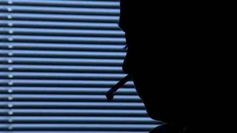 Infolinia ds. szczepień COVID-19. Jak pracuje się na infolinii 989?
