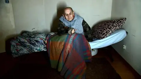Pan Józef zaniedbany w mieszkaniu socjalnym