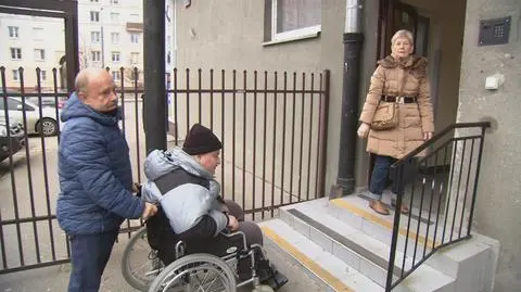 Po interwencji Uwagi! po 14 latach zbudowano podjazd dla niepełnosprawnych