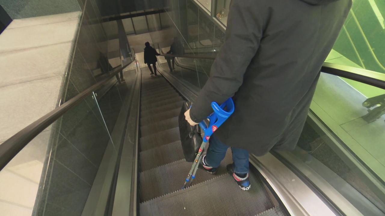 Groźny wypadek w siłowni, za który nikt nie czuje się odpowiedzialny