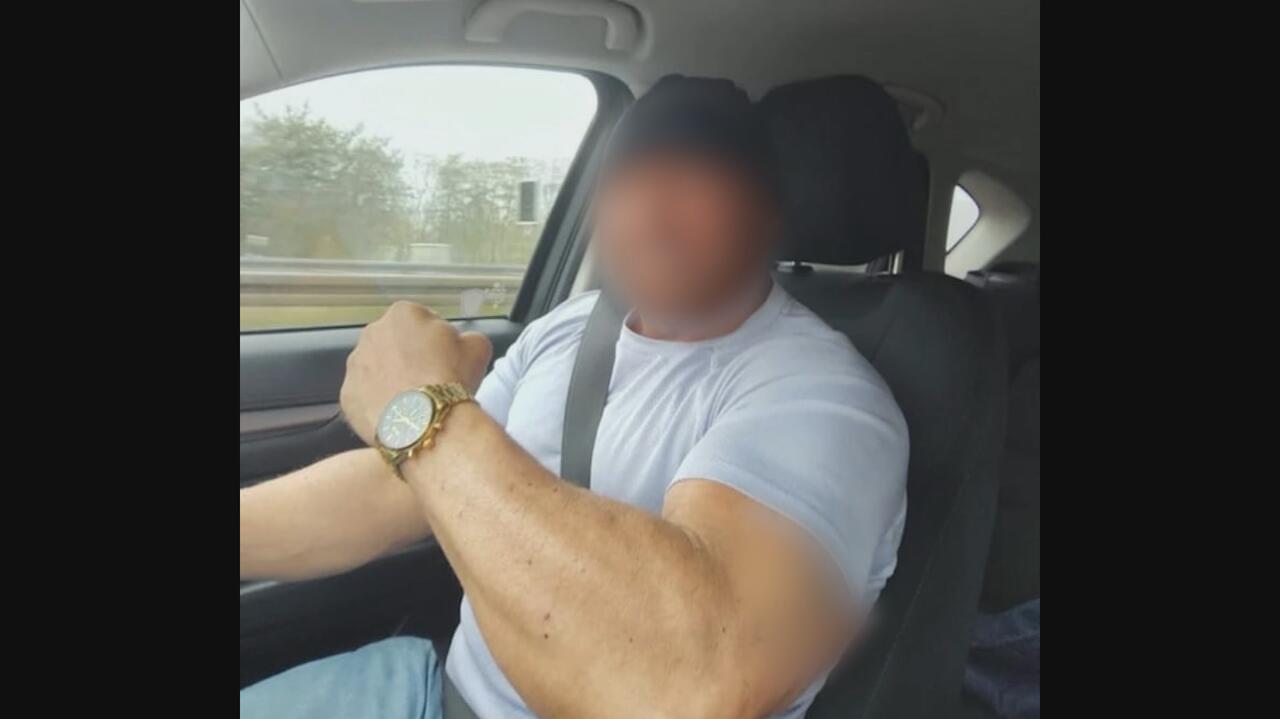 Każdego dnia czują strach i lęk. "Ten człowiek dalej wyszukuje ofiary"