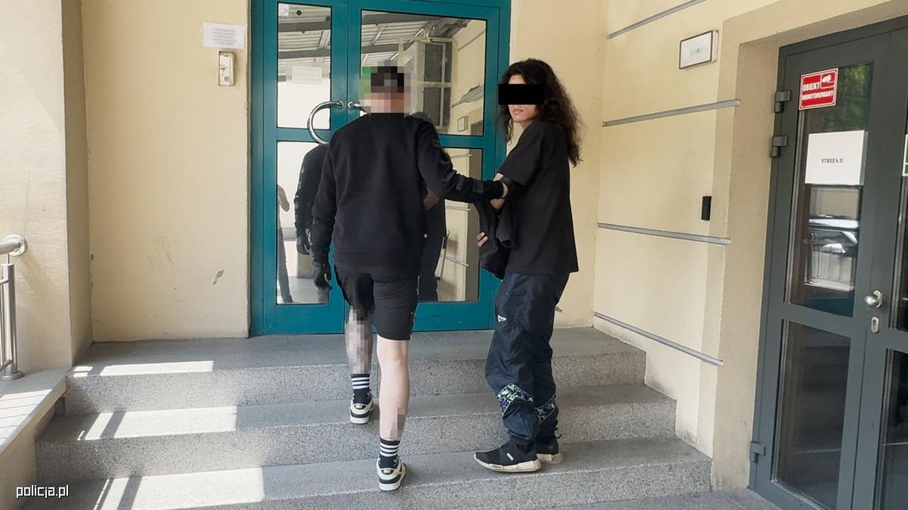 „Porwałem taksówkę, mam zakładnika” usłyszał operator numeru 112. Policja opublikowała nagranie