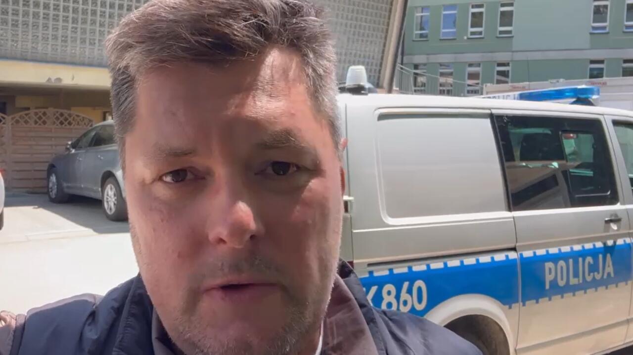 Rozpędzone auto wjechało w grupę ludzi. Kto ponosi odpowiedzialność za to, co się wydarzyło w Krośnie?