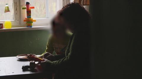 Wychowuje syna z niepełnosprawnością w zagrzybionym mieszkaniu. „Ciągle chorujemy”